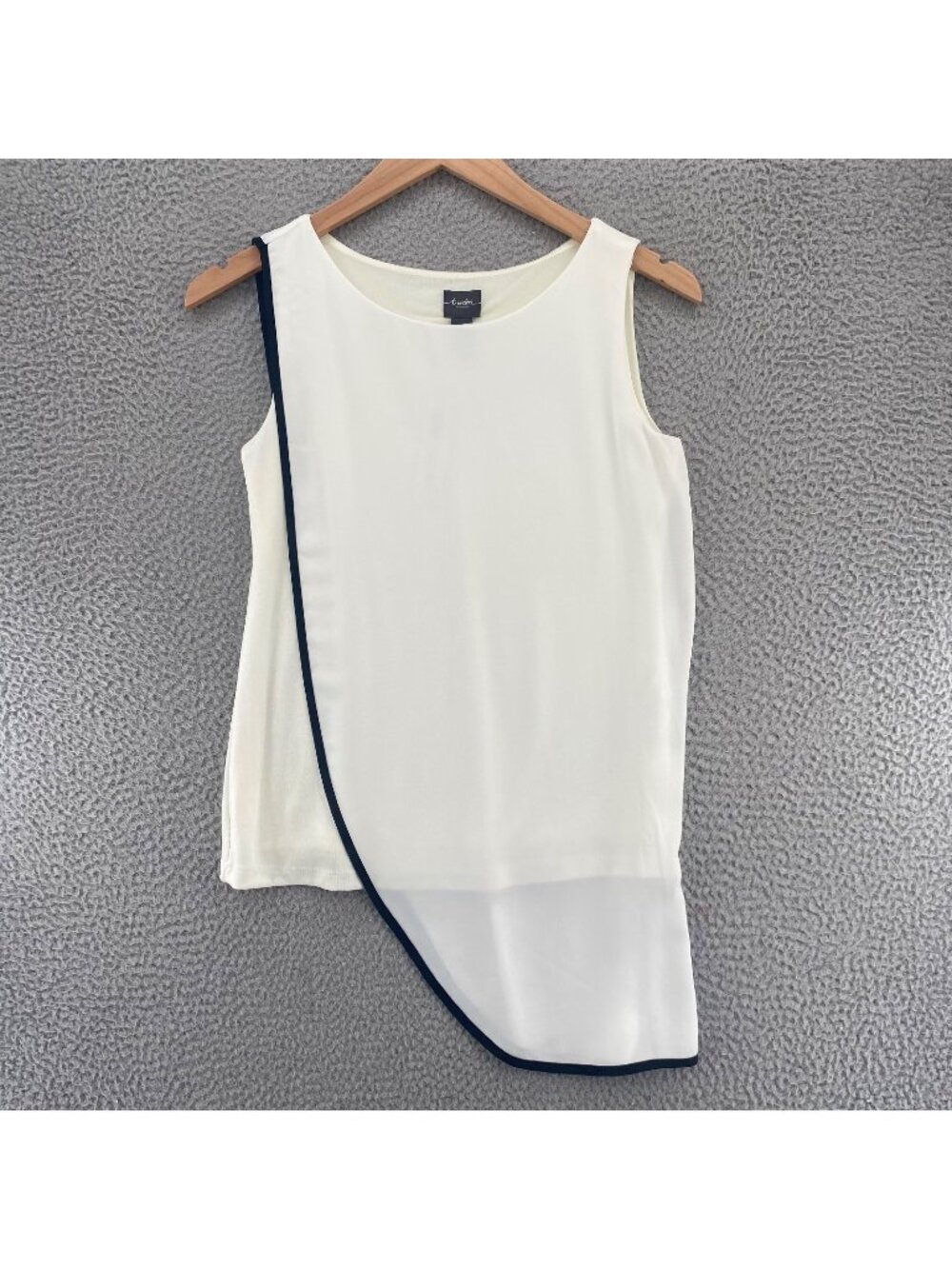 Chicos Top Womens 0 US Small White Travelers Chiffon Overlay Tank Asymmetric NWT